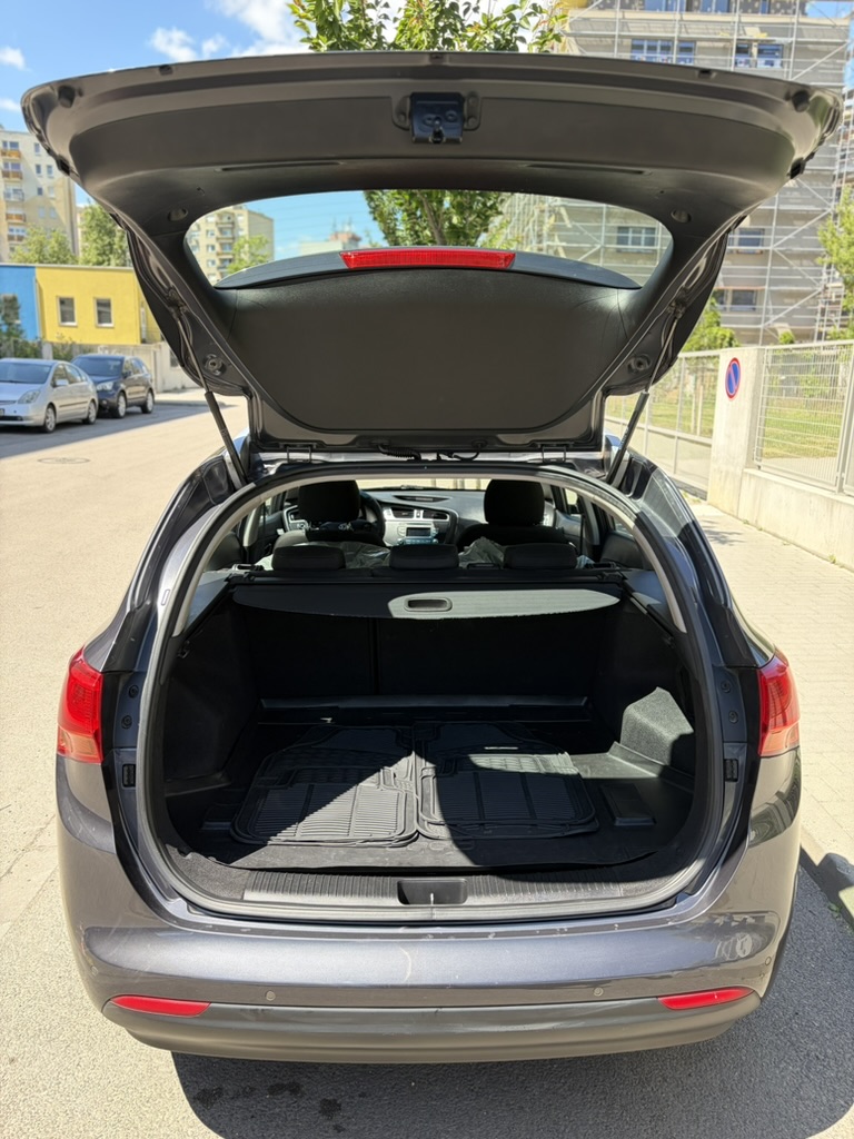 Kia Cee'd SW · 5