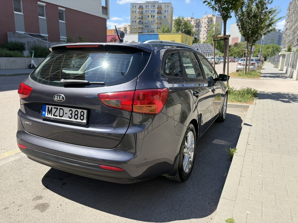 Kia Cee'd SW · 6